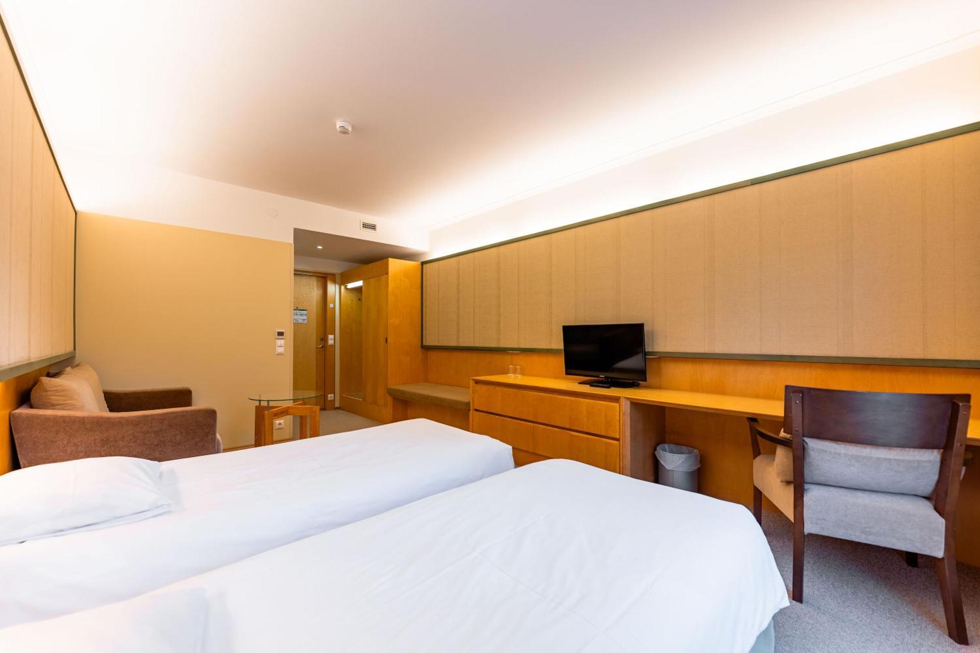 Saaremaa Rannahotell ' Beach Hotel Mändjala Kültér fotó